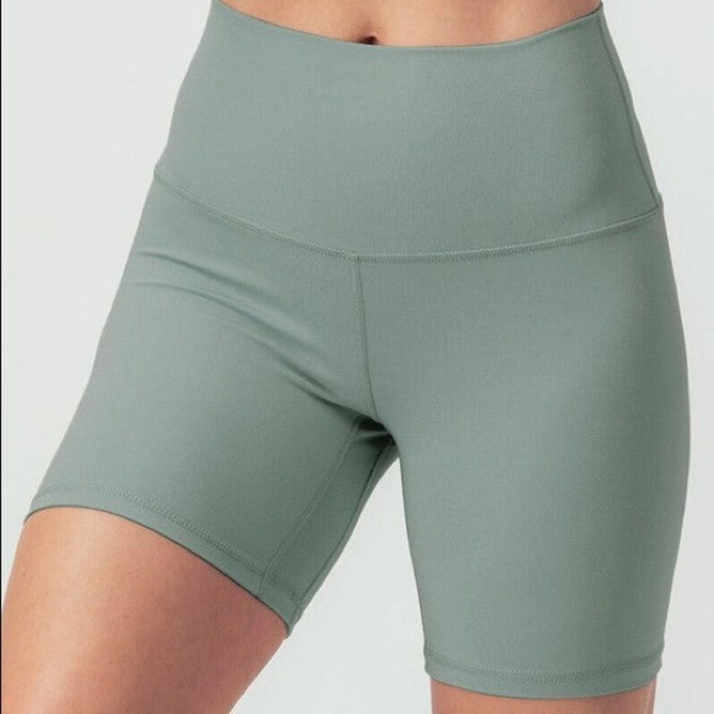 ❥ Biker Shorts in ASH OLIVE